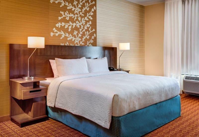 Fairfield Inn & Suites By Marriott Fort Worth South/Бърлисън Екстериор снимка