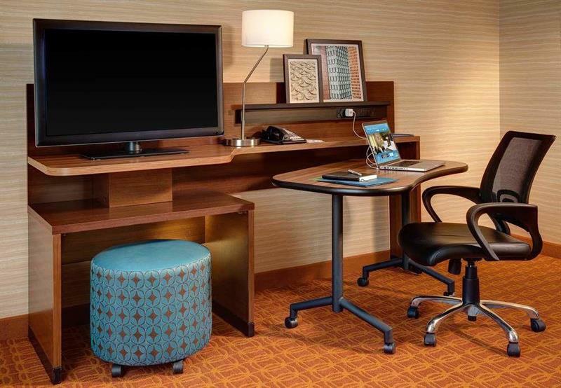 Fairfield Inn & Suites By Marriott Fort Worth South/Бърлисън Екстериор снимка